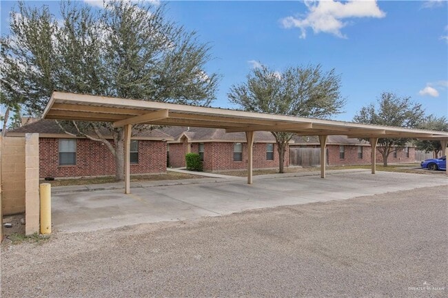 Building Photo - 6 S Baltic Ave