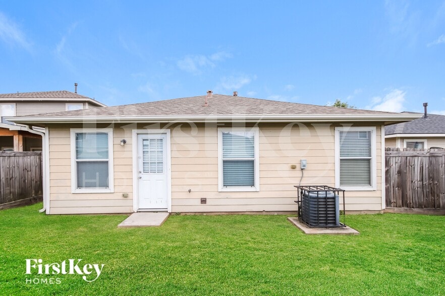 Building Photo - 21231 Wortham Oaks Dr