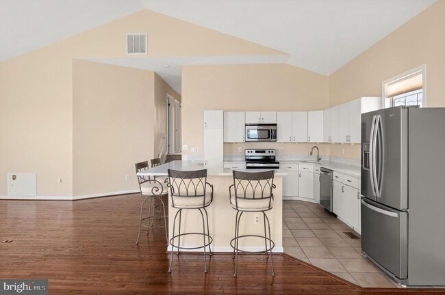 Building Photo - 3563 Narragansett Ave