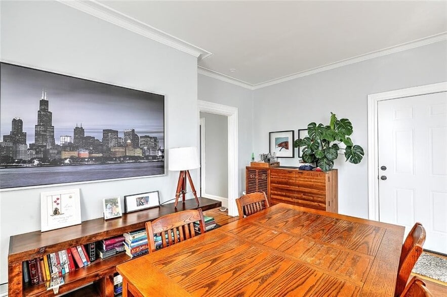 Building Photo - 390 Hope St