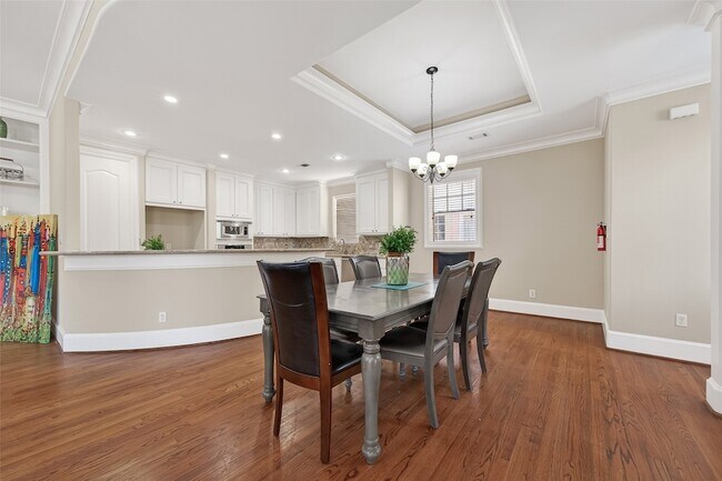 Building Photo - 105 Detering St