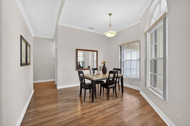 Building Photo - 13656 Carlton St