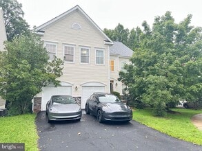 Building Photo - 8212 Calm Pond Ct
