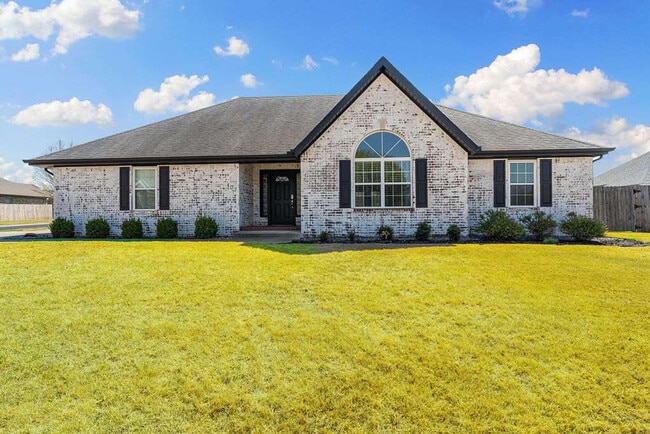 Building Photo - 403 Willington Ln