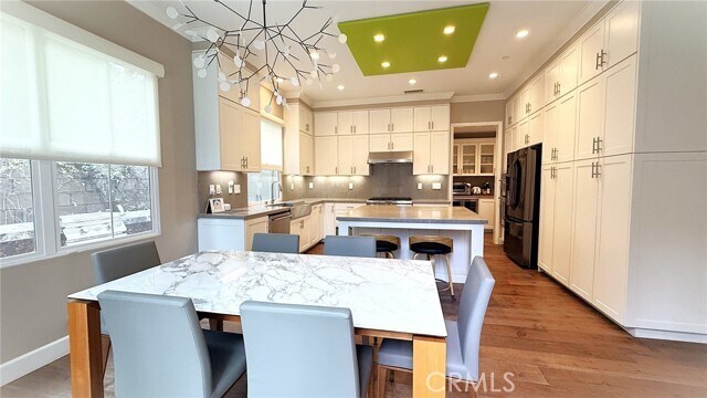 Building Photo - 102 Hargrove