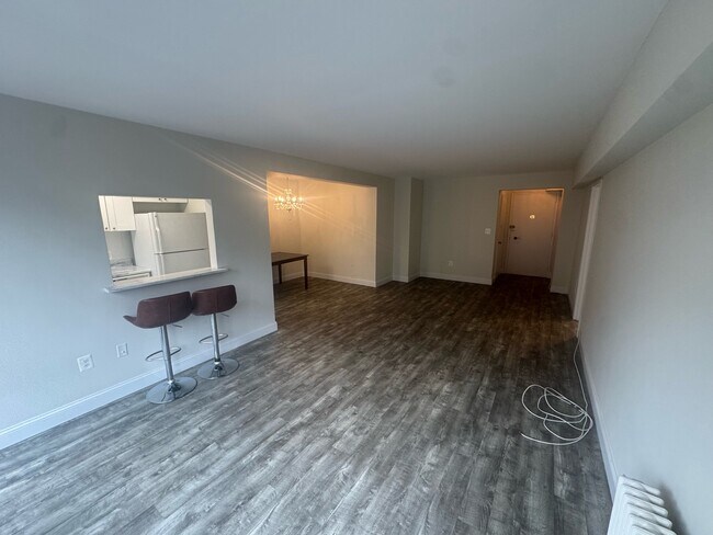 Building Photo - 3901 Tunlaw Rd NW