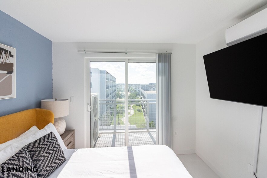 Building Photo - 25850 SW 140th Ct