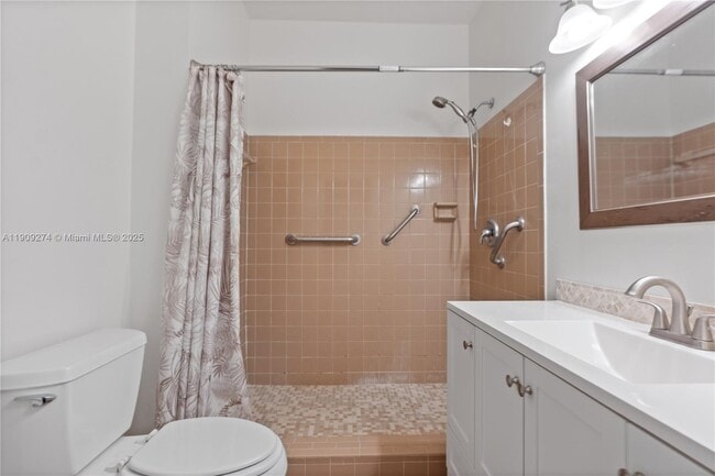 Building Photo - 2331 Dogwood Ct