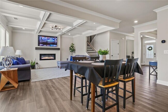 Building Photo - 7057 Br Crk Cv