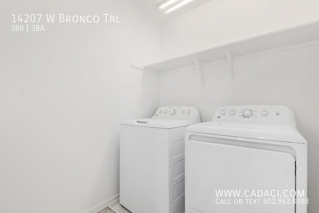 Building Photo - 14207 W Bronco Trl