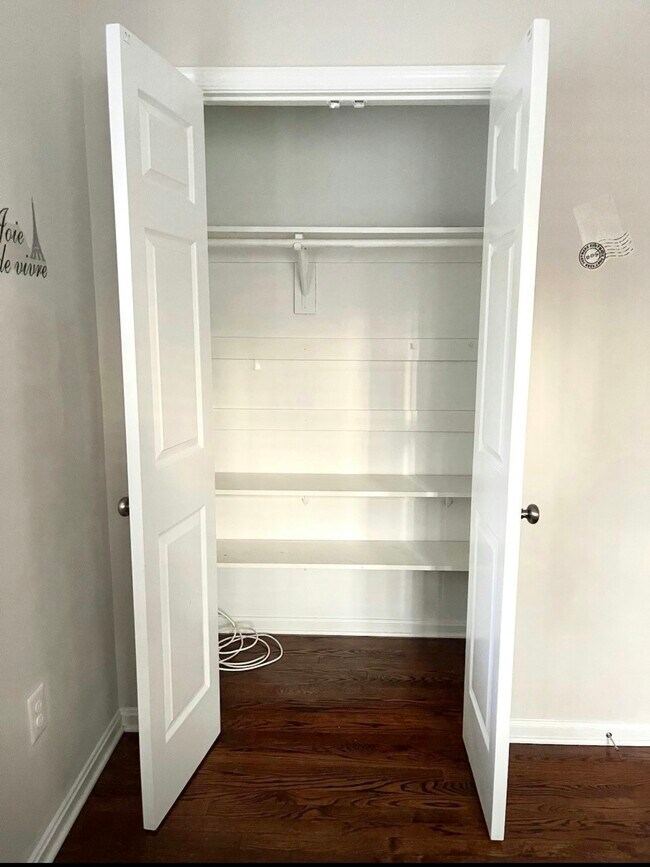 Building Photo - 3120 Creedon Dr