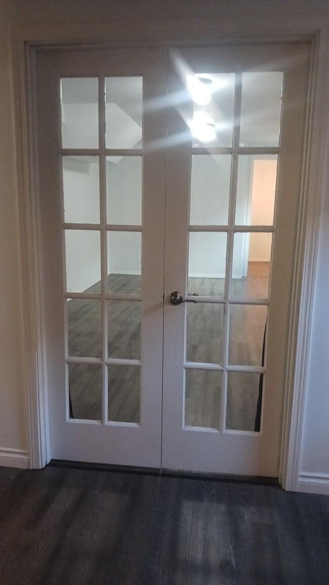 Building Photo - 8759 SE Henderson St