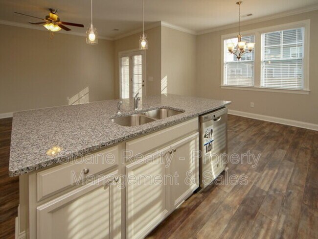 Building Photo - 4137 Rigsby Ln