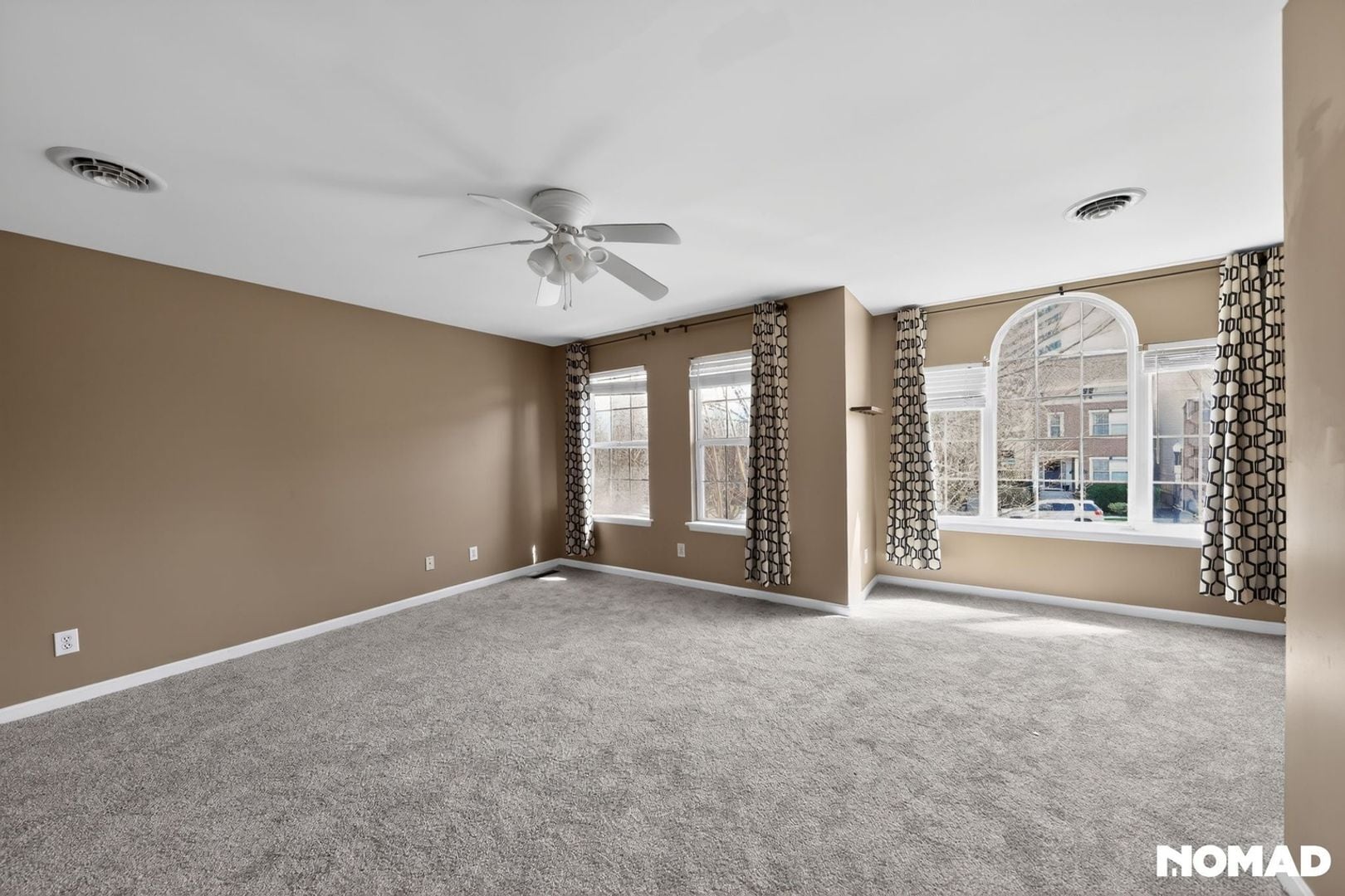 Building Photo - 929 Weninger Cir