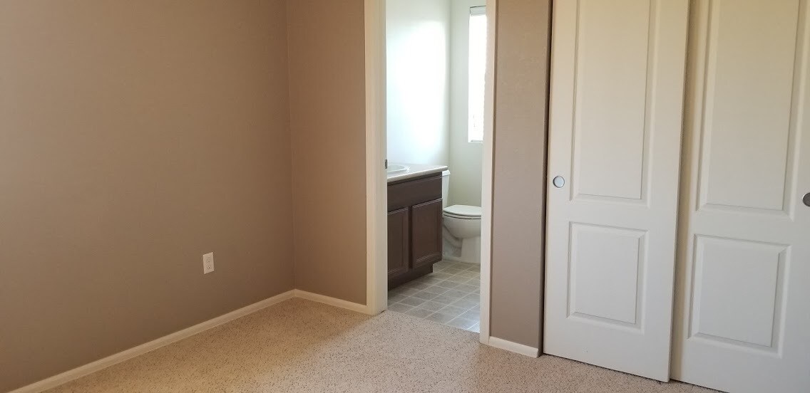 Bedroom - 15455 Carob Cir
