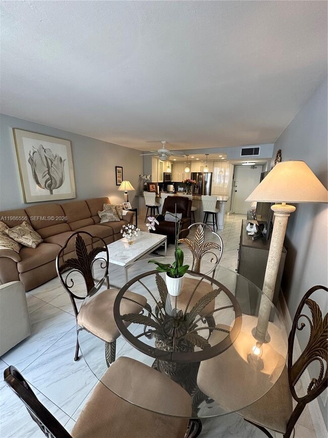 Building Photo - 3540 S Ocean Blvd