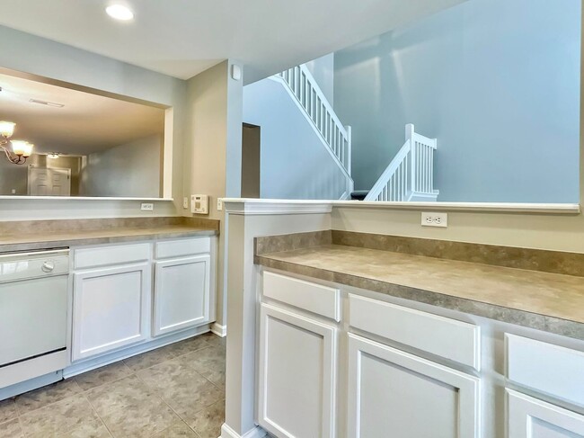 Building Photo - Coosaw Creek 3 bedroom Townhome