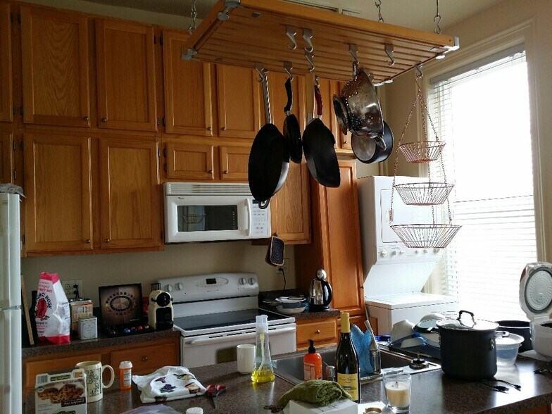 Building Photo - 516 Chapel St