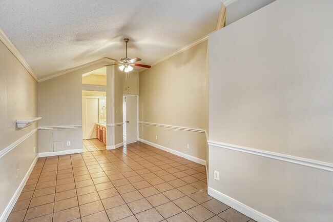 Building Photo - 18614 Seaton Dr