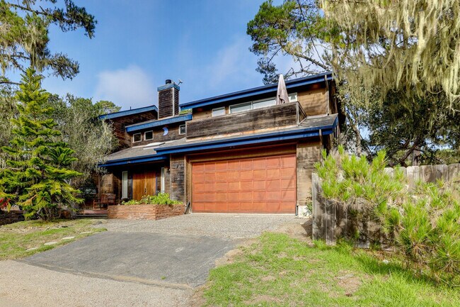 Building Photo - 2760 Trenton Ave