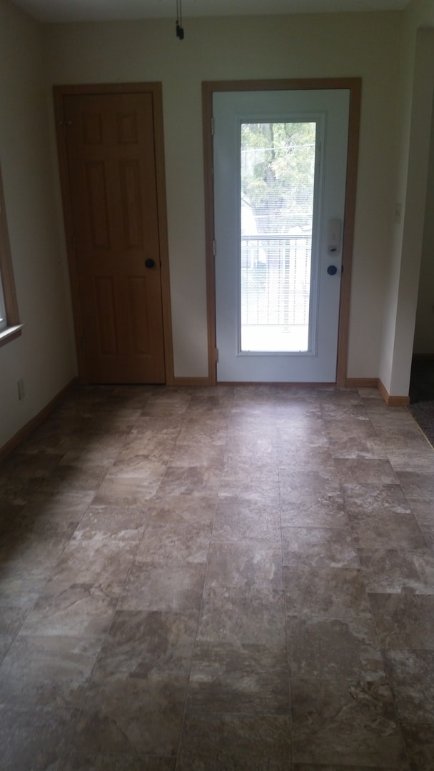 Building Photo - 3 Bedroom, 2 Bath House in Clinton, IA