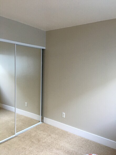 Building Photo - 11758 Greenwood Ave N