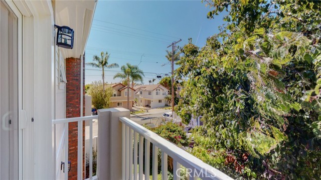 Building Photo - 1102 Slauson Ln