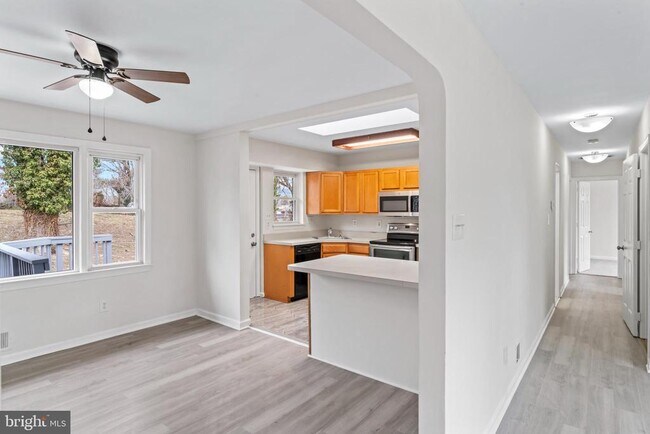 Building Photo - 4502 Henderson Rd