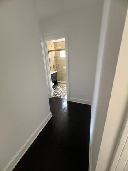 Building Photo - 1234 Keniston Ave