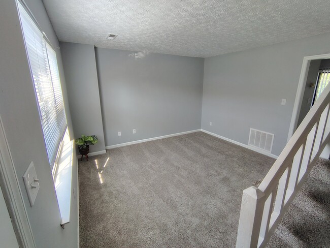 Building Photo - 57 Ferguson Dr