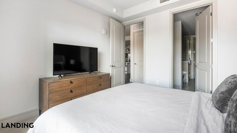 Building Photo - 1414 Wood Hollow Dr