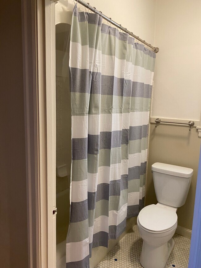 Building Photo - 741 14th St