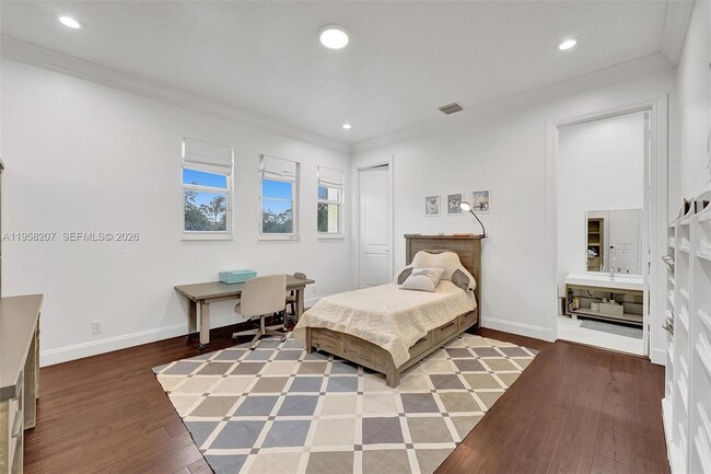 Building Photo - 17529 Middlebrook Way