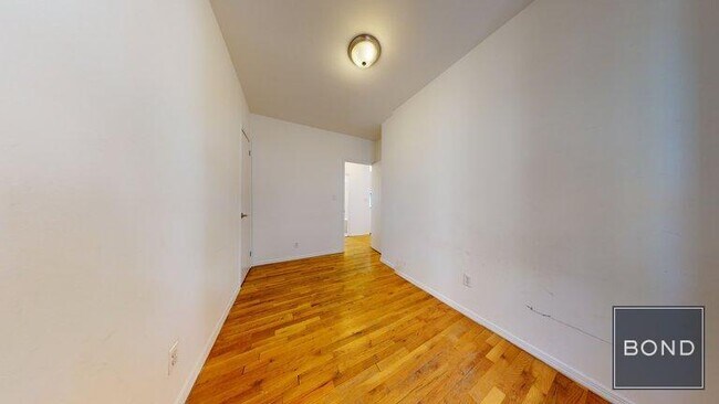 Building Photo - 1 bedroom in Manhattan NY 10021