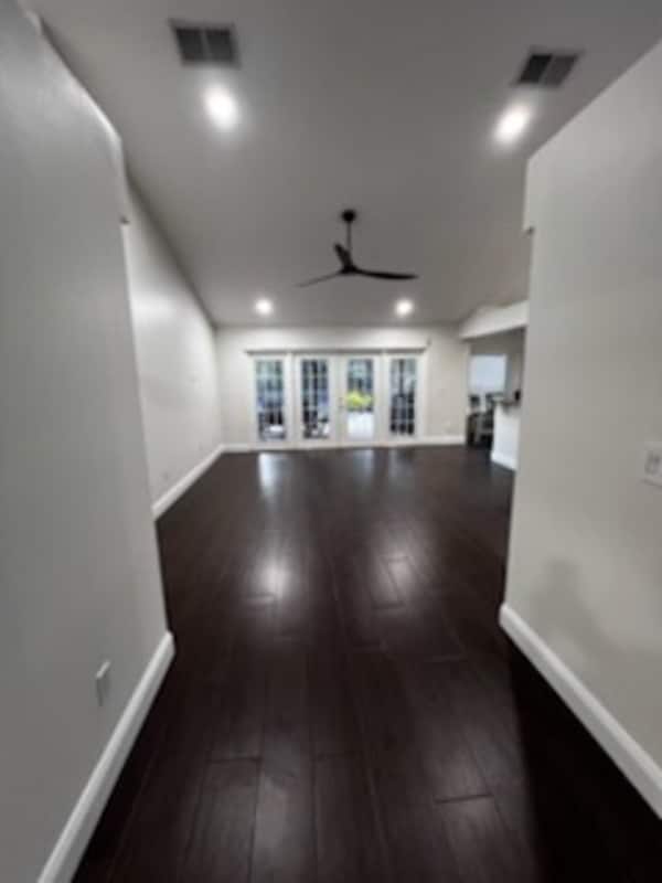 Building Photo - 821 Copperfield Terrace