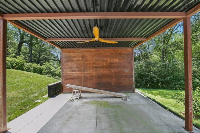 Building Photo - 118 Roseville Rd