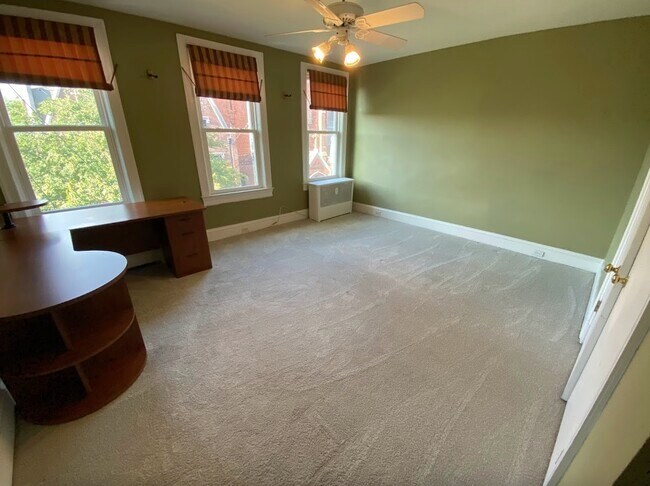 Building Photo - 105 E West St