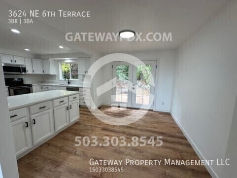 Building Photo - 3624 NE 6th Terrace