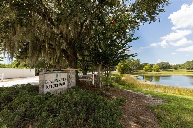 Building Photo - 11709 Clubhouse Dr