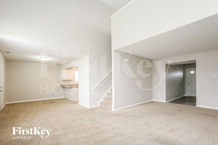 Building Photo - 10319 Kensil St