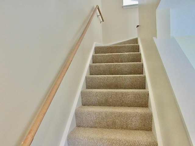 Building Photo - 2667 Woodmere Dr