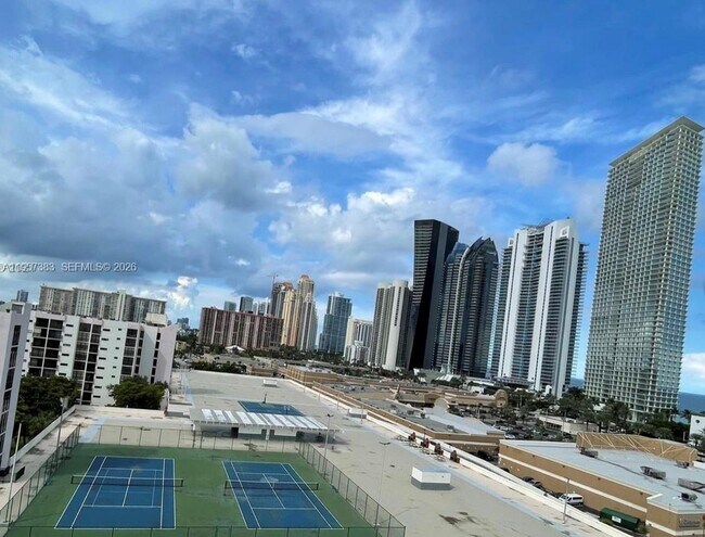 Building Photo - 16909 N Bay Rd