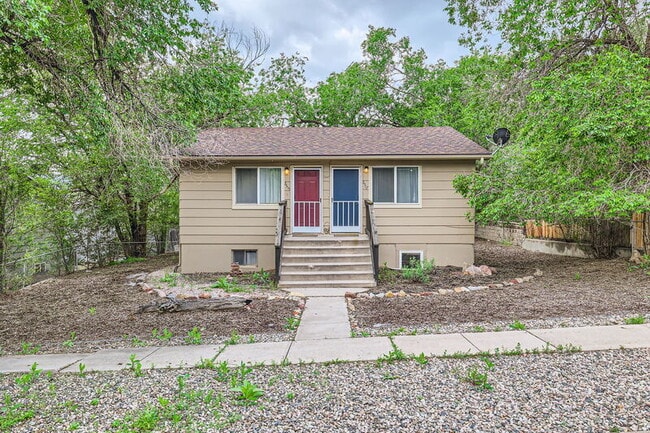 Primary Photo - 2515 W Willamette Ave