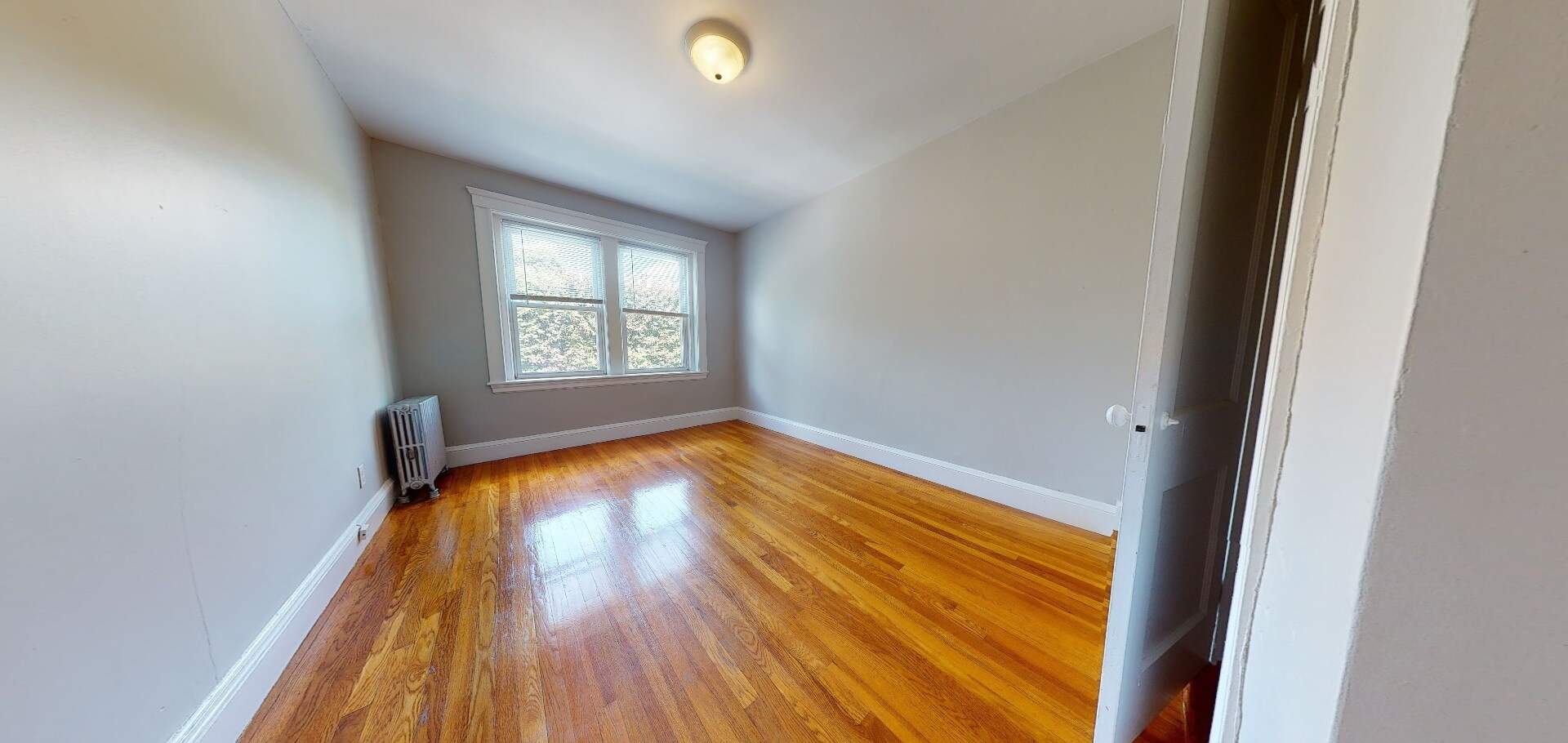 Building Photo - 9 Gray Gdns E