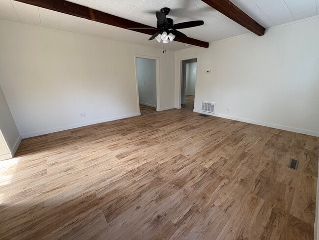 Building Photo - 1401 Edgemoor Dr