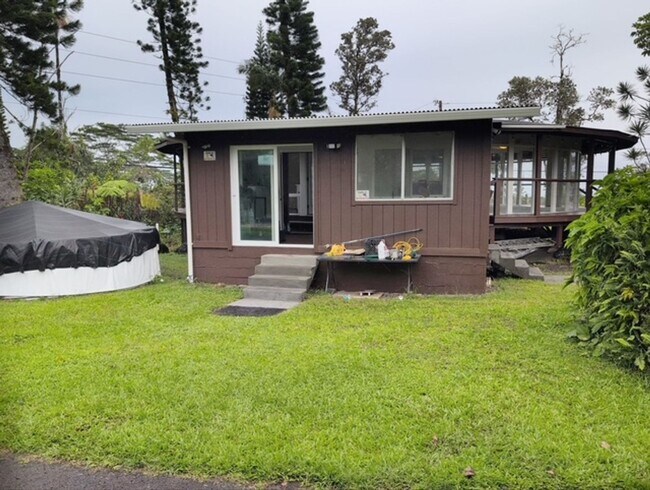 Building Photo - 2bd/2bd - Private Island-Style Home in Ainaloa - Pets negotiable !