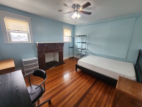 Building Photo - 44 Woodbine St