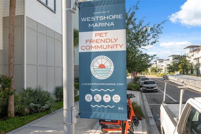 Building Photo - 4821 W McElroy Ave