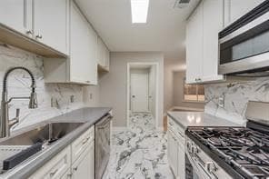 Building Photo - 13030 Mitchwin Rd