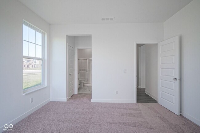 Building Photo - 9085 Summerton St